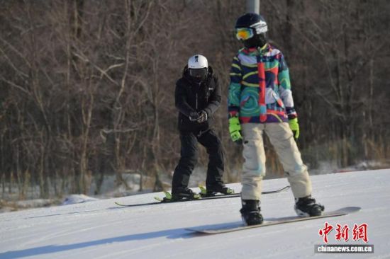 ��ѩ��(��i)�������ڼ����е�ѩ��(ch��ng)��ѩ��(�Y�ψD)���� �z