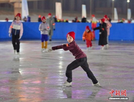 1��6���������L����С�\(y��n)��(d��ng)�T���^��չʾ���ӻ��������� �z