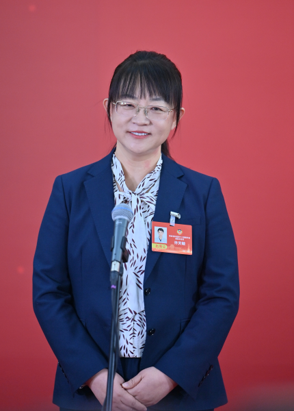 1��26���������f(xi��)����ʡ��ʮ����ί�T�����ĴΕ��hί�Tͨ���ϣ��S�����ش�ӛ���ᆖ�� ���� �z